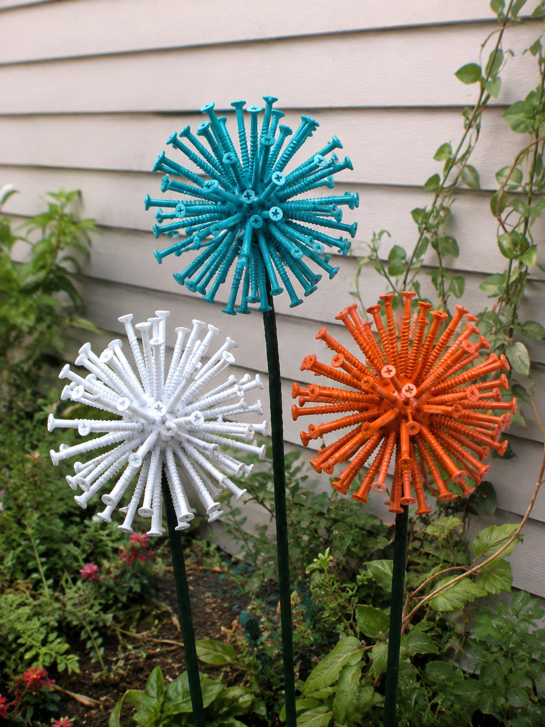 Creative Decoration with Screws: DIY Ideas & Tips creative decoration with screws diy ideas tips 6