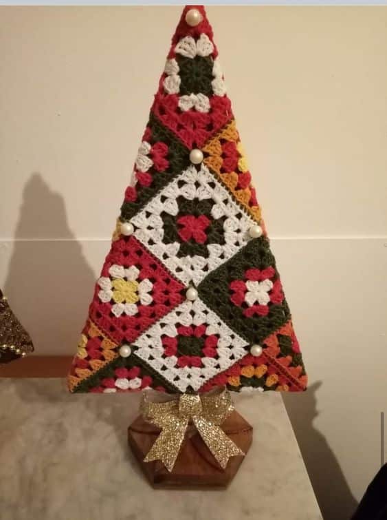 crochet christmas tree with granny squares 8