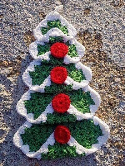 crochet christmas tree with granny squares 9