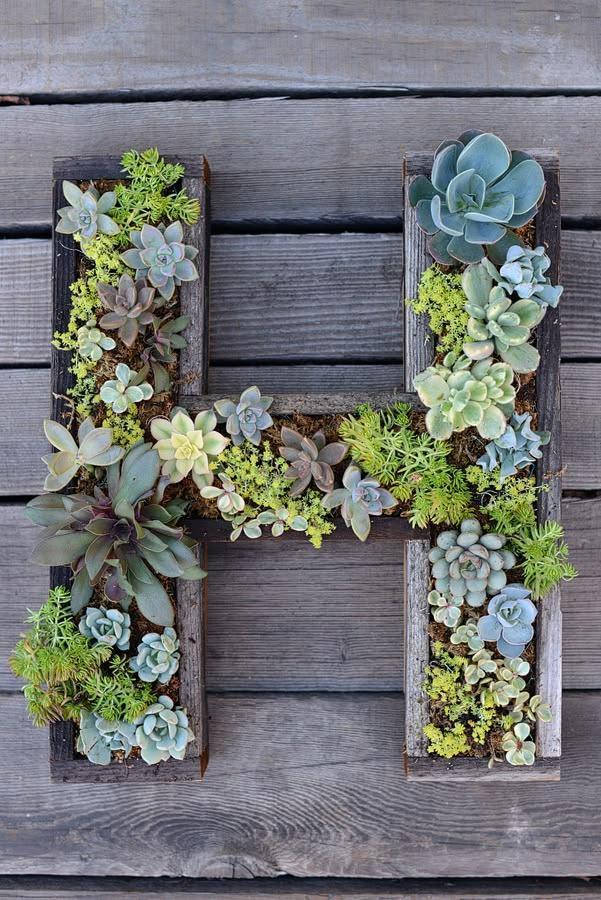 Stunning DIY Monogram Planter Ideas Everyone Will Love diy monogram planter ideas 5