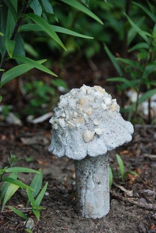 how to make concrete mushrooms 5