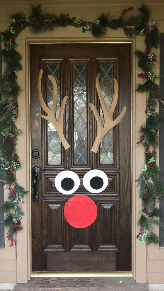 ideas for decorating the door at christmas 1