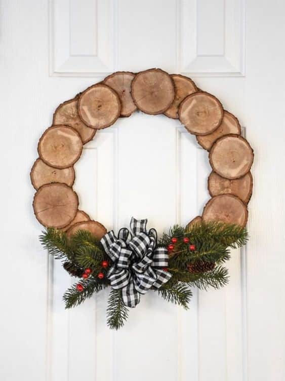 ideas for decorating the door at christmas 5