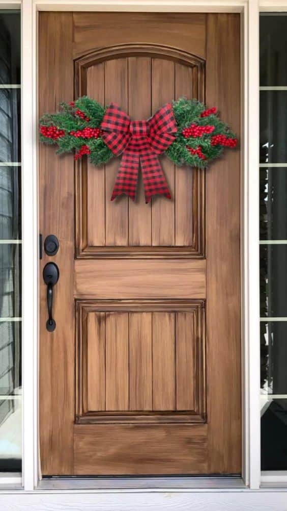 ideas for decorating the door at christmas 8