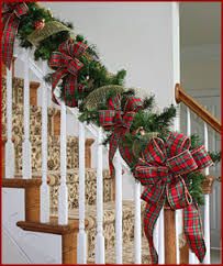ideas for decorating the stairs for christmas 13