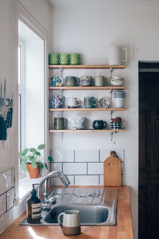 ideas for organizing a kitchen without cabinets 2