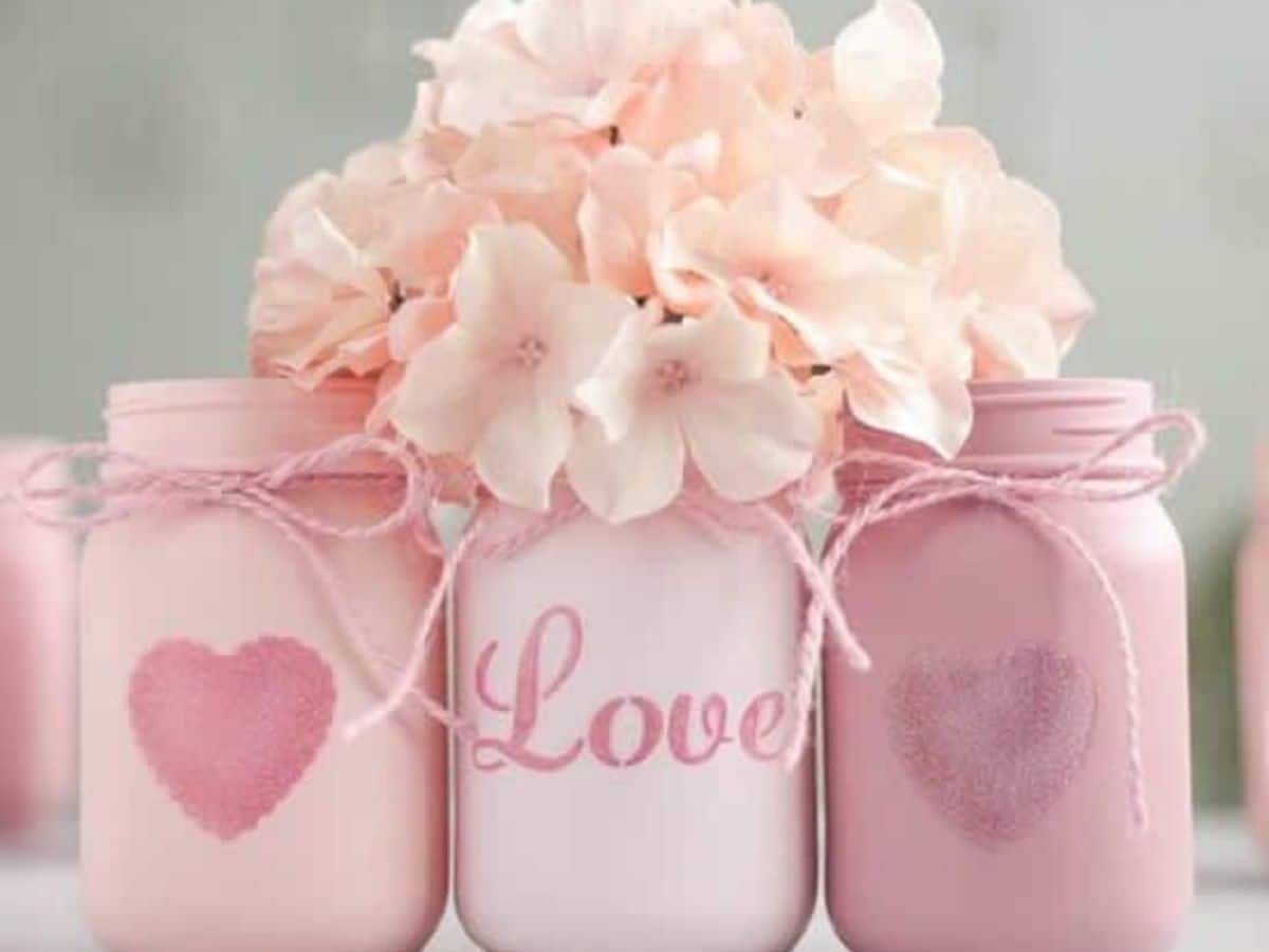 ideas of decorated glass jars for valentines day 10