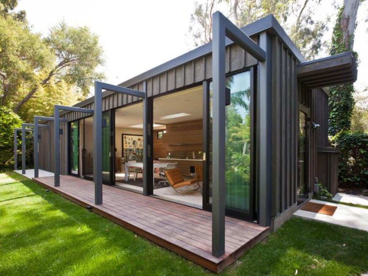 modern ideas for houses made with containers 6