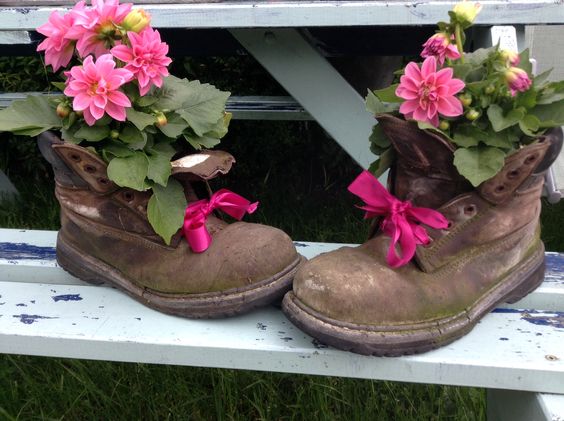 plant pots with old shoes 4