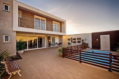 Luxury Pool Fencing Ideas For Apartments With Small Spaces preview