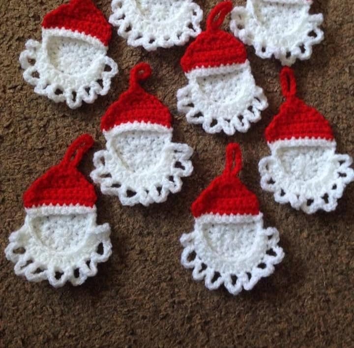 santas crochet picture holder 2