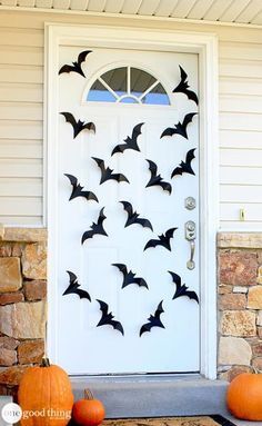scary halloween door decoration ideas diy 1