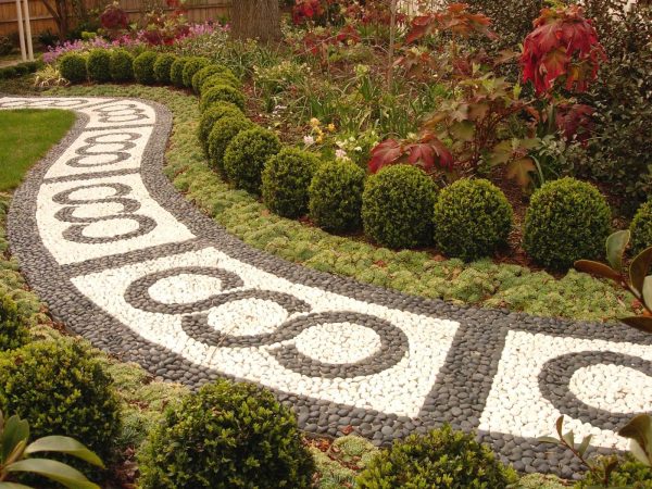 stone pathways for your entrance or garden