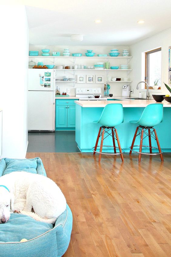 tips for decorating colorful kitchens