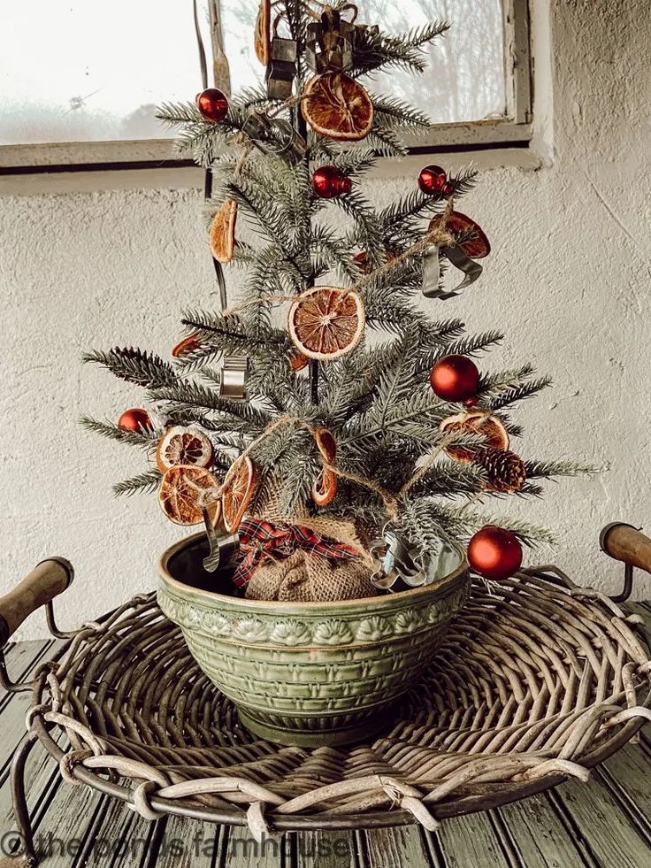 vintage christmas decor 9