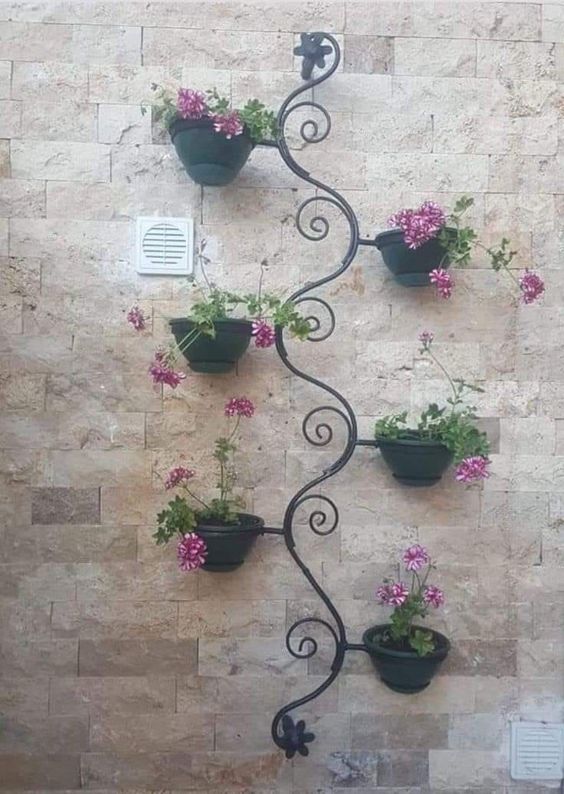 wire wall flower pot holders 1