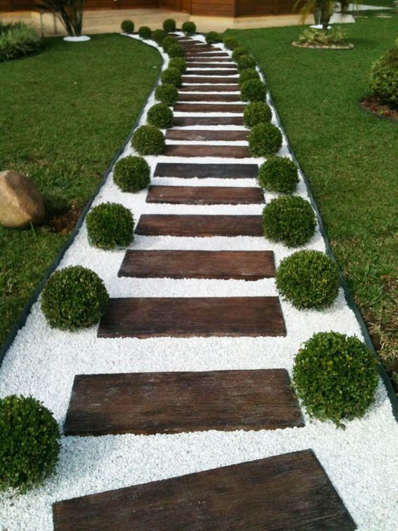 wooden walkway ideas for your garden 2