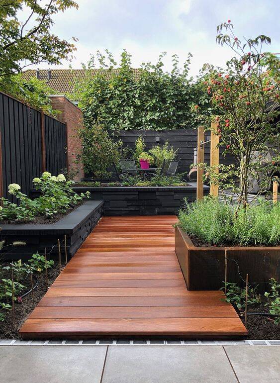 wooden walkway ideas for your garden 5